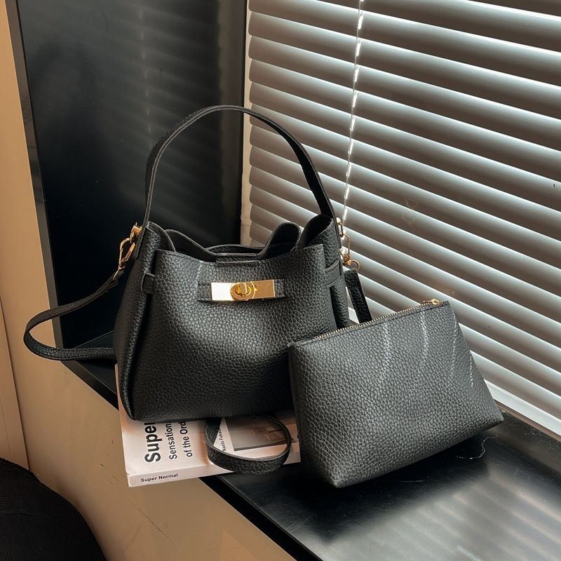 Ensemble sac seau et pochette