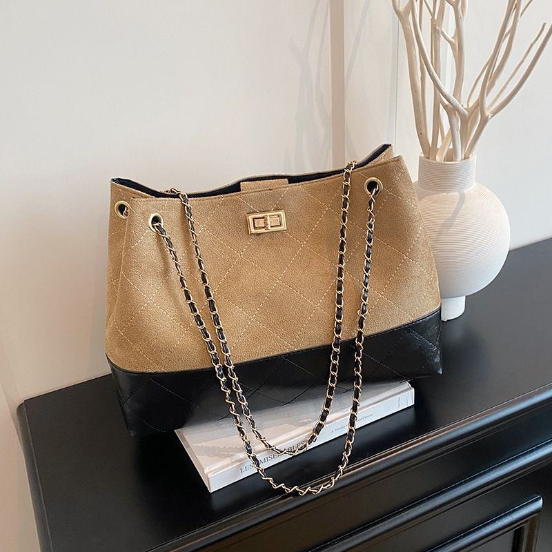 Sac chaîne bicolore matelassé