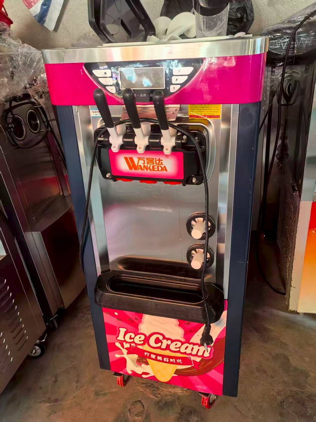 Machine à glace italienne 3 parfums Wankeda