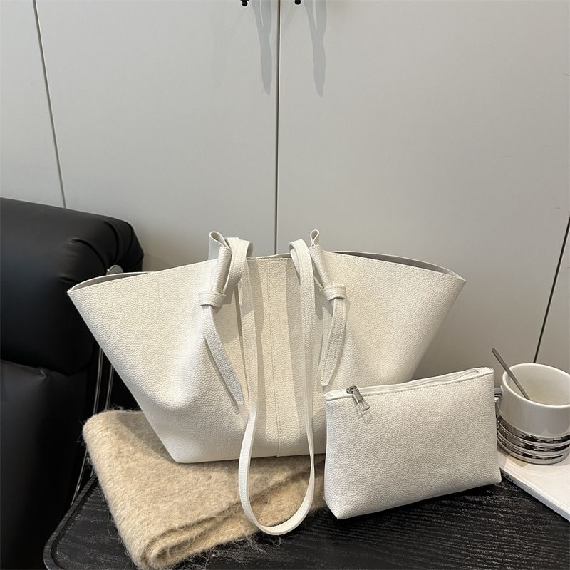 Cabas ailes avec pochette