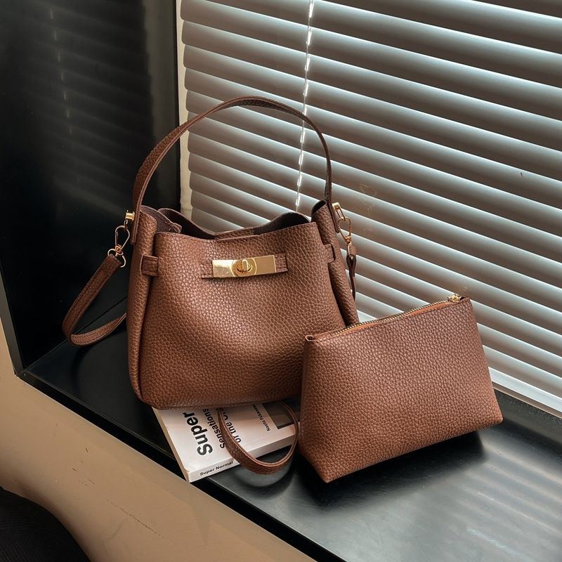 Ensemble sac seau et pochette