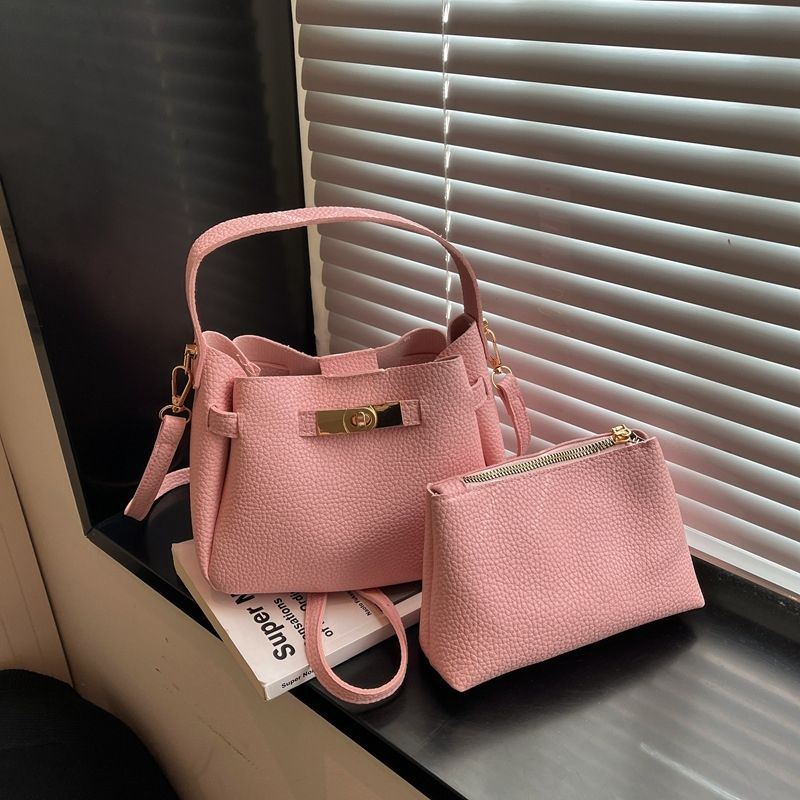 Ensemble sac seau et pochette