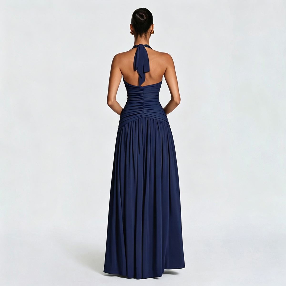 Robe longue dos nu plissée fendue