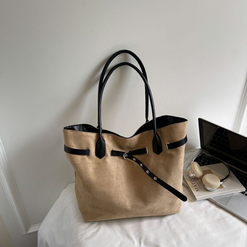 Cabas daim ceinture noire
