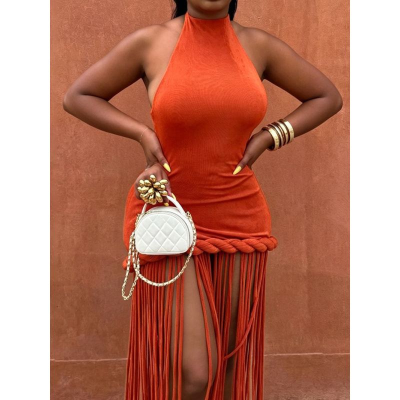 Robe longue dos nu à franges
